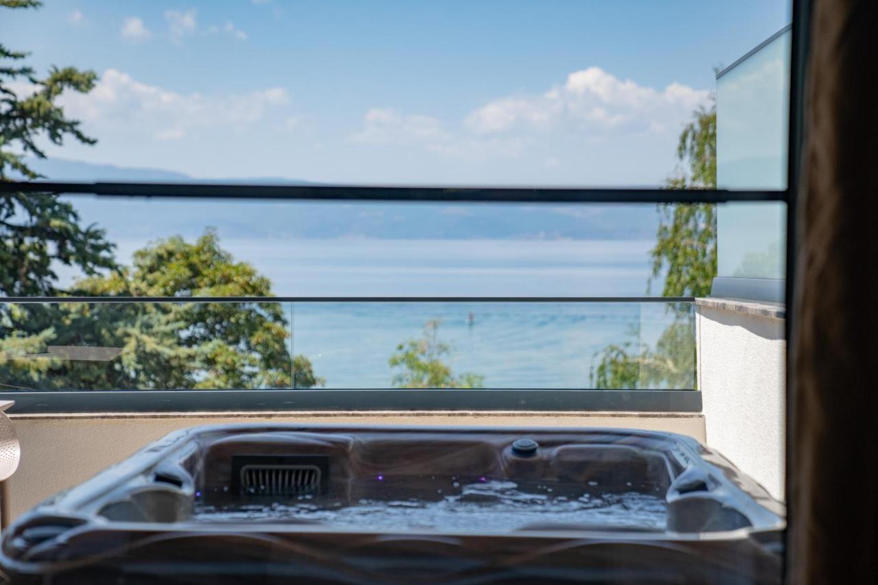 Lago Hotel Lagadin Eksteriør bilde